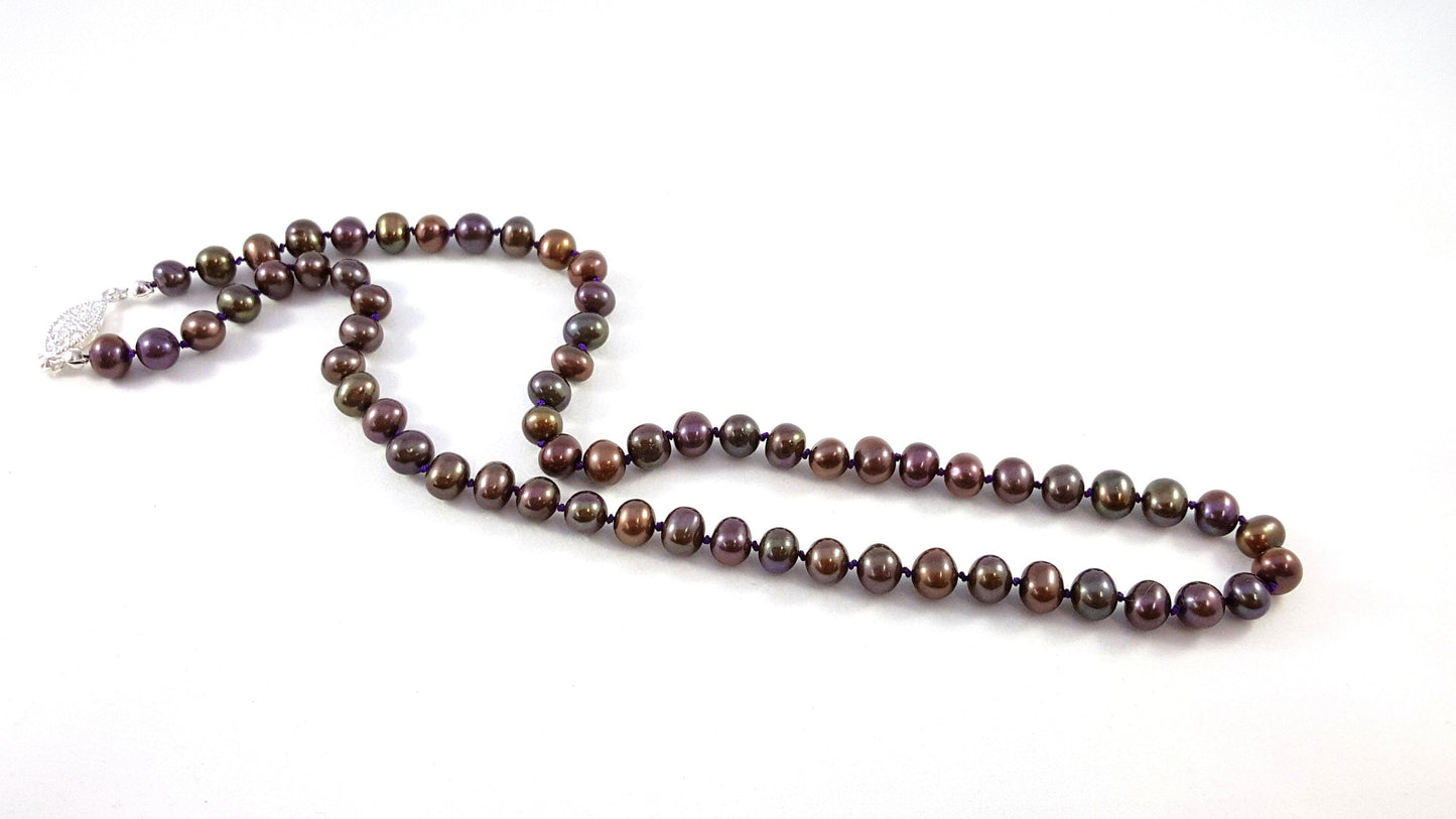 Peacock Freshwater Pearl Necklace - Iridescent Single Strand, 18 Inch